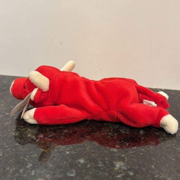TY Beanie Baby "Snort" the Red Bull. All tags in place. Vintage dated 1995. - Picture 3 of 10
